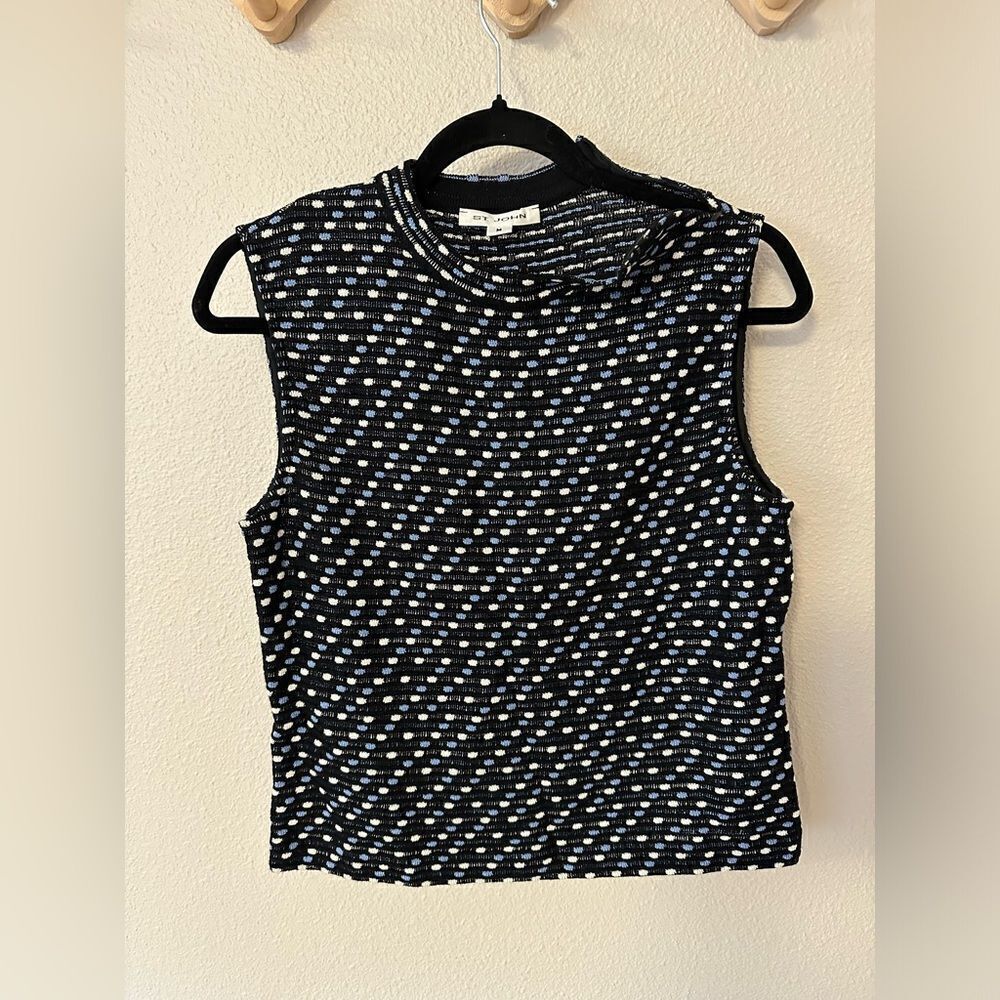 St. John Sleeveless Knit Mock Neck Blouse Sz M